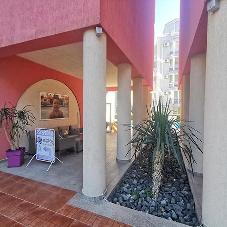 Rose Garden Omax Apartments Pantai Sunny Luaran gambar