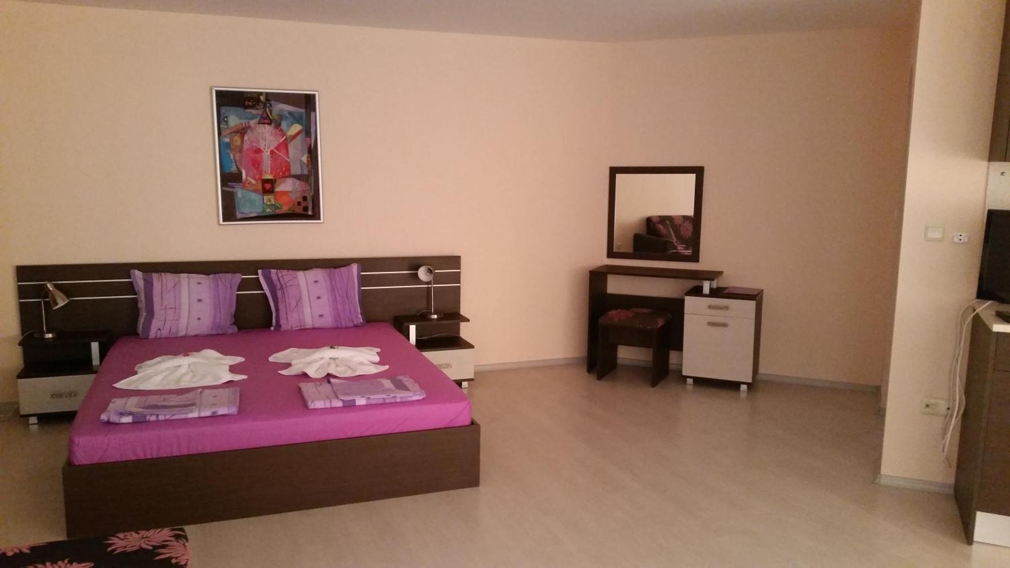 Rose Garden Omax Apartments Pantai Sunny Bilik gambar