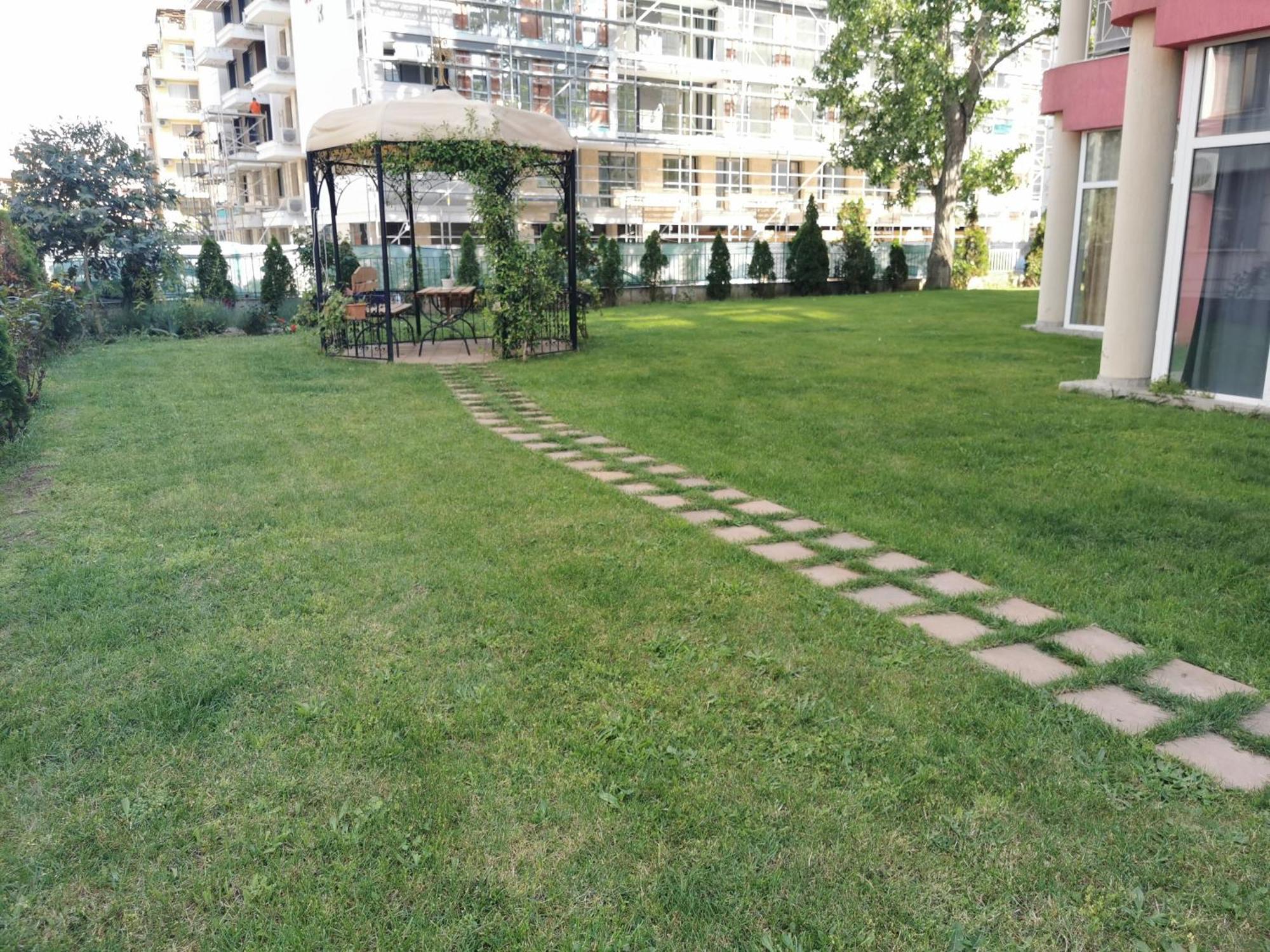 Rose Garden Omax Apartments Pantai Sunny Luaran gambar