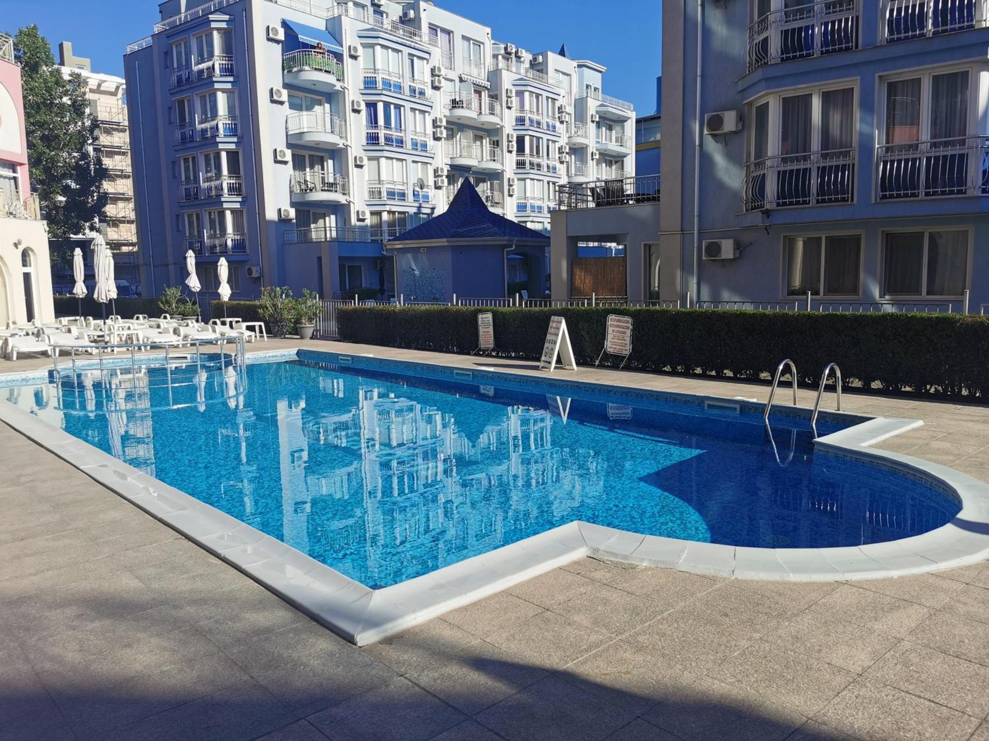 Rose Garden Omax Apartments Pantai Sunny Luaran gambar