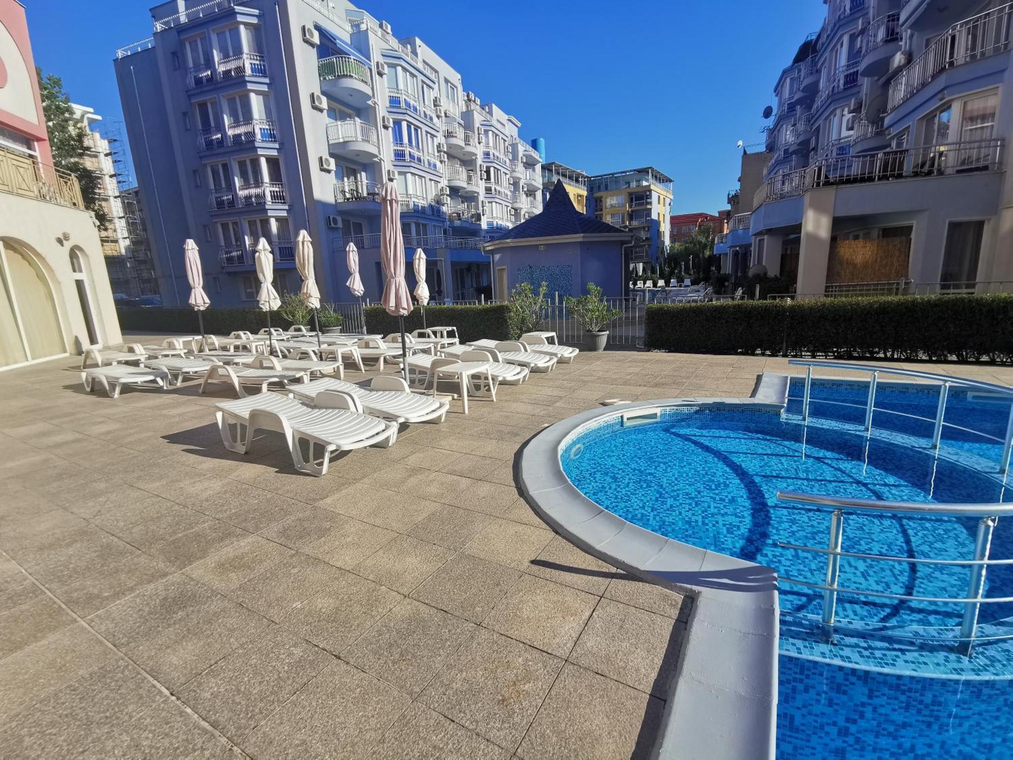 Rose Garden Omax Apartments Pantai Sunny Luaran gambar