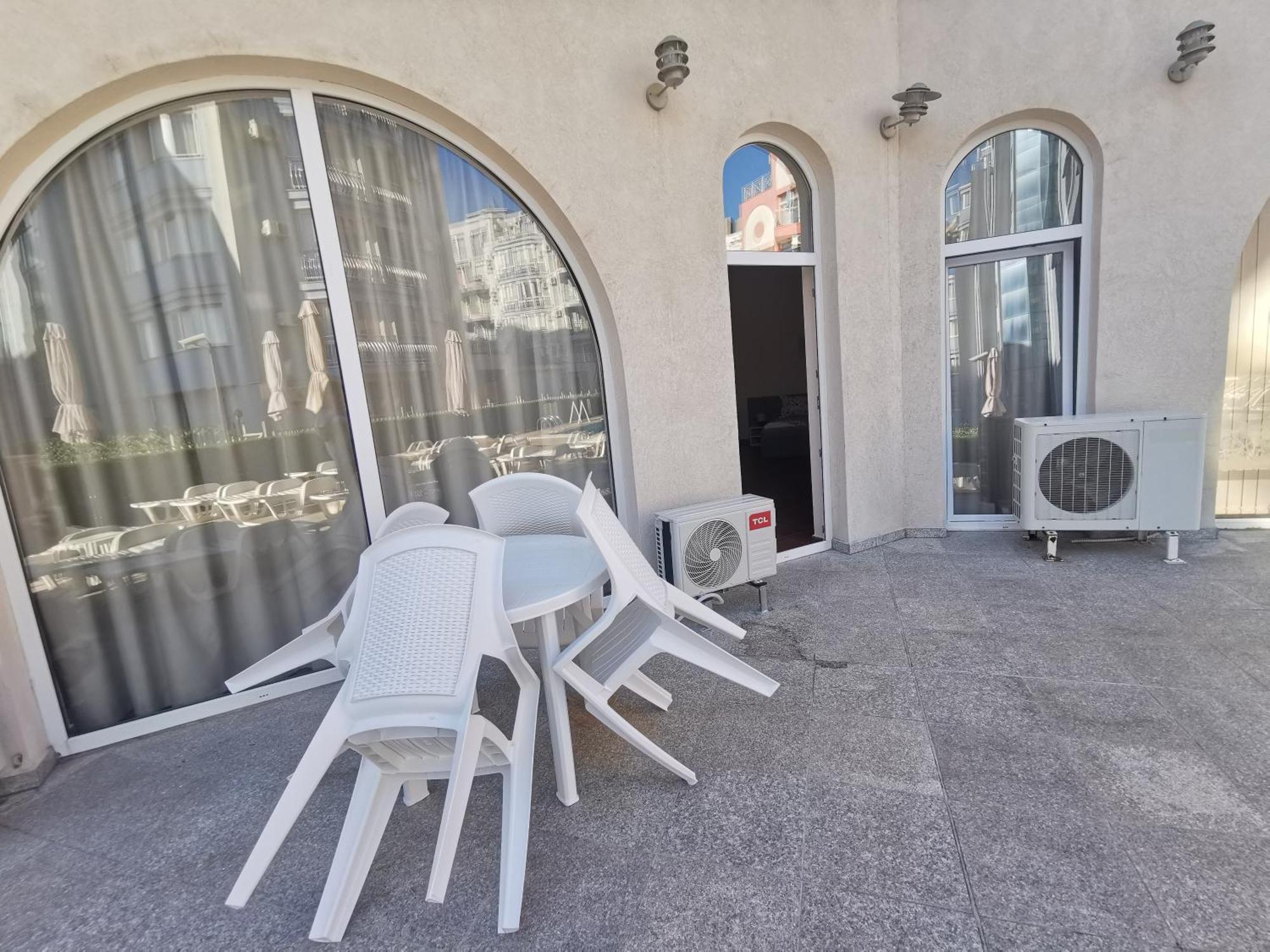 Rose Garden Omax Apartments Pantai Sunny Luaran gambar